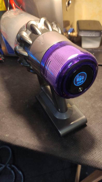 Aspirateur Dyson en réparation