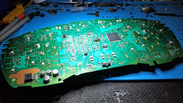 Carte électronique d'un compteur de voiture